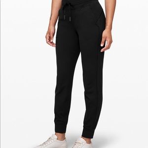 Lululemon Ready to Rulu pant.